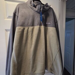 Columbia Two-Tone Gray and Tan Sweatshirt